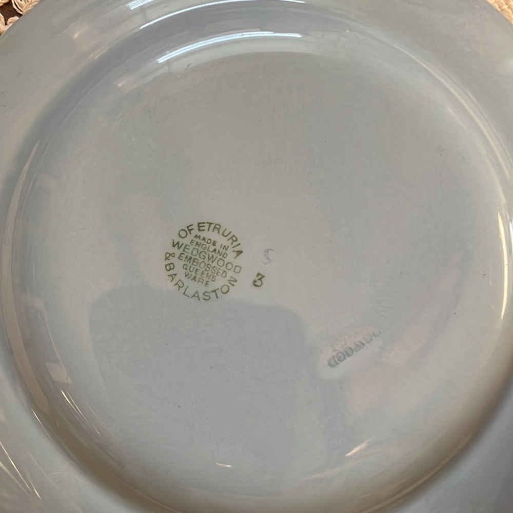 small plate - Picture 3 of 5